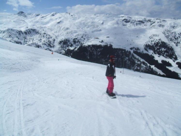 Snowboarding in Meribel