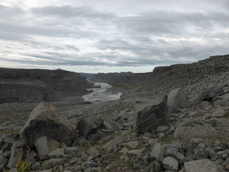 Dettifoss canyon - east side