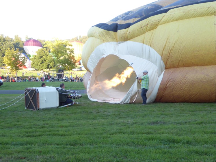 Heating a hot air balloon