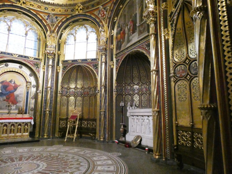 The Golden Chapel with the lights on. Now everything is gold and gleaming and you can see all the details.