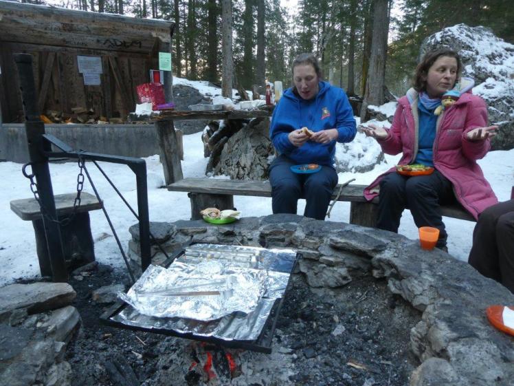 Lunch at the barbecue in the woods near Unter den Birg