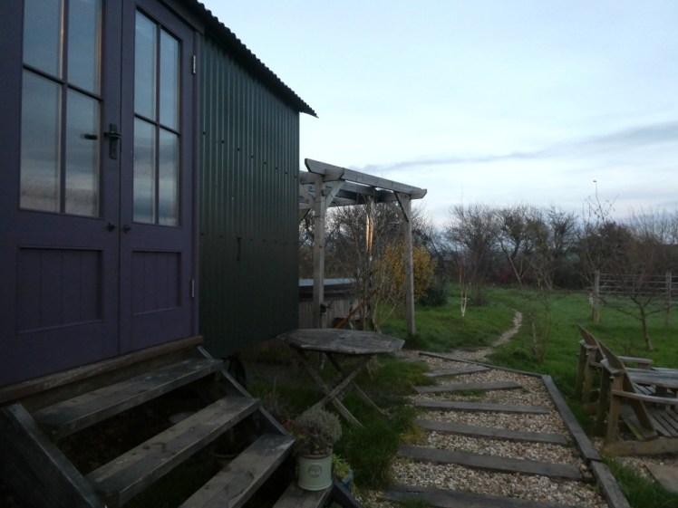 Shepherd's hut with hot tub in Dorset