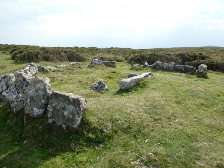 Hound Tor cairn & cist