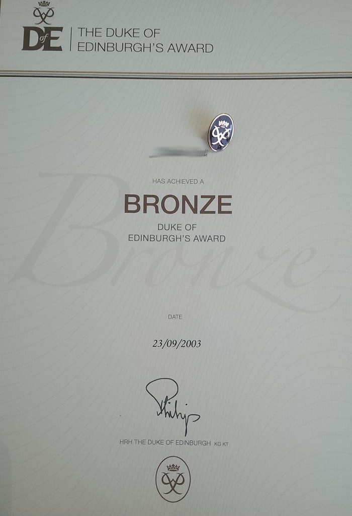 Bronze DofE certificate and badge