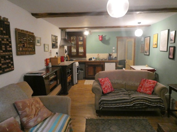 Pip's Cabin living room and kitchen