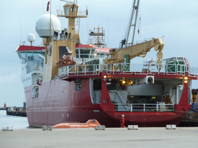 RRS Ernest Shackleton