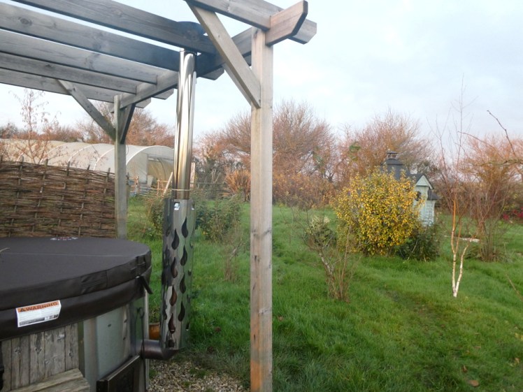 The hot tub in the garden