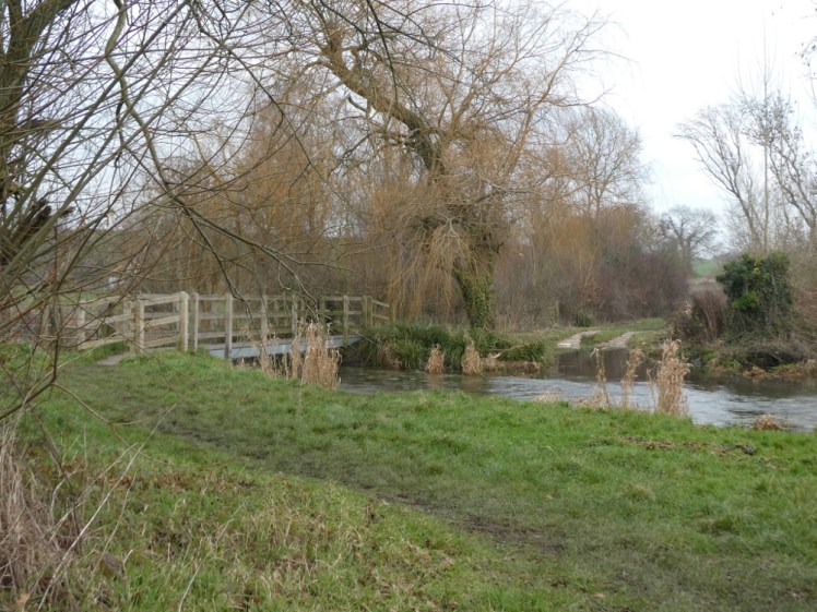 The little bridge over the river
