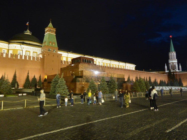 The Kremlin and Lenin's tomb by night