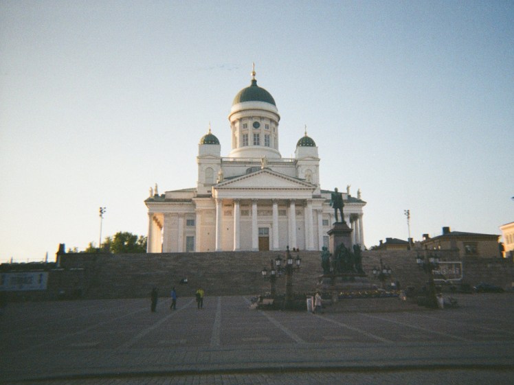 Helsinki Cathedral on ISO200 35mm film, just slightly backlit in the early evening.