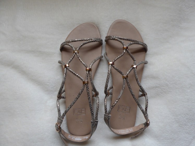 Packing for Cyprus: sandals