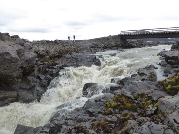 Innri-Emstruá bridge and waterfall