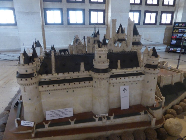 Pierrefonds model castle