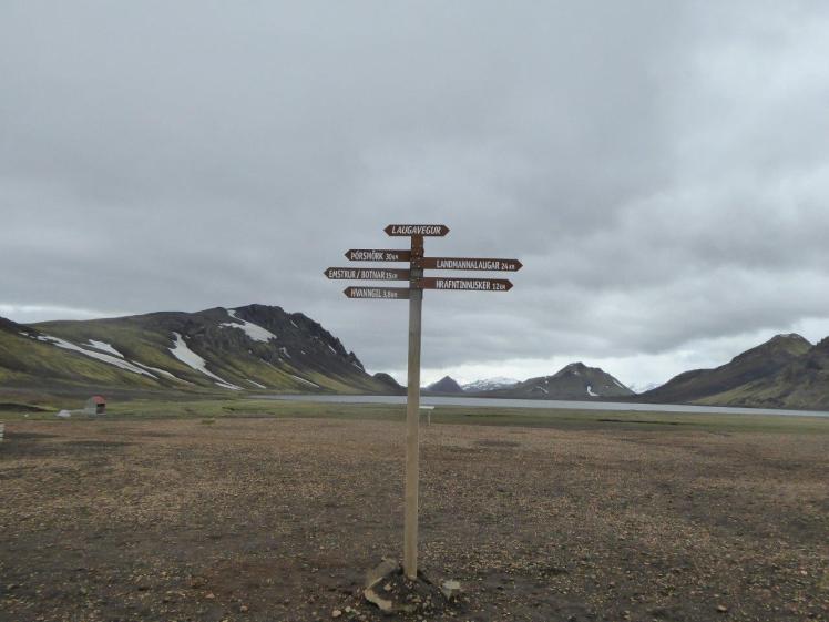 Laugavegur trail signpost at Álftavatn