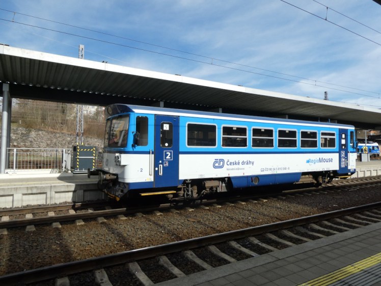 A single car Regiomouse local train parked at Karlovy Vary as I waited an hour and a half for the Prague train.