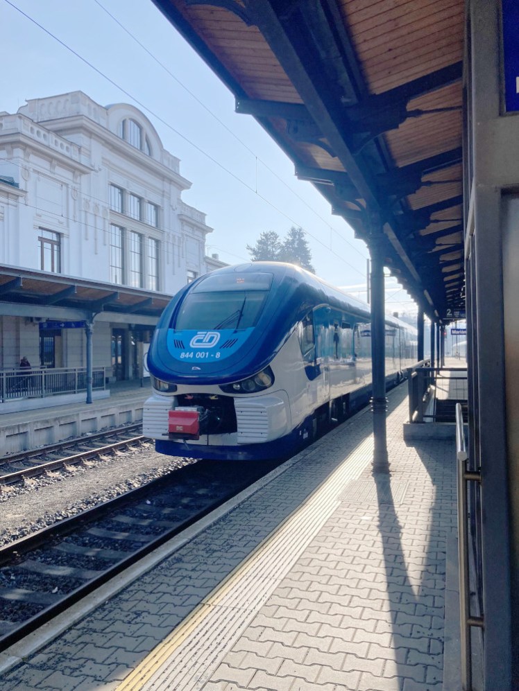 A train parked at platform 2 in Mariánské Lázně. It's a sleek modern blue train and it's going to Cheb but it's not the train departing from the very same platform to Cheb that I'm supposed to be getting on.